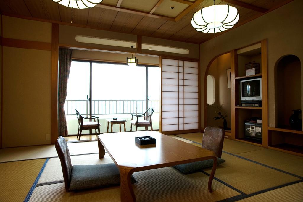 Katsuura Gyoen Hotel Nachikatsuura Eksteriør billede