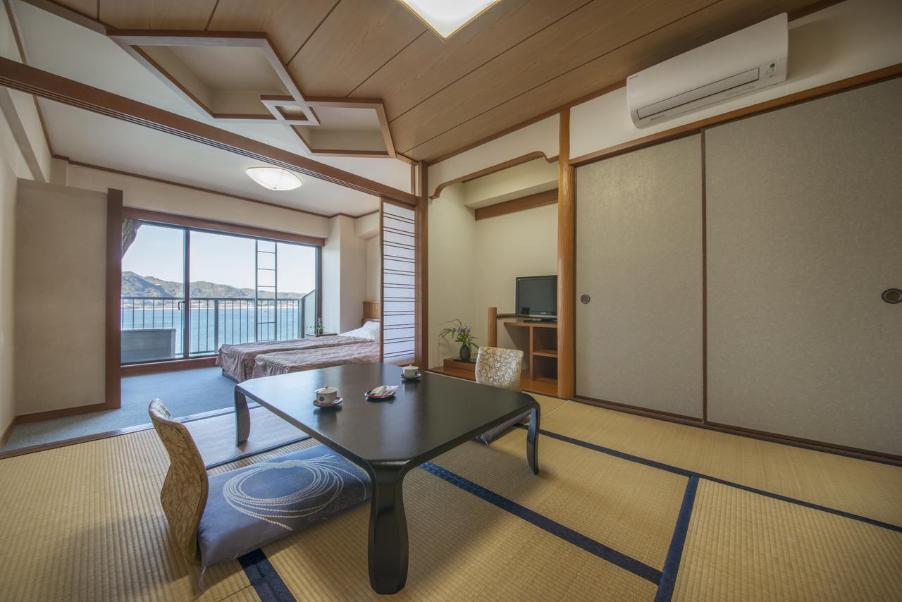 Katsuura Gyoen Hotel Nachikatsuura Eksteriør billede