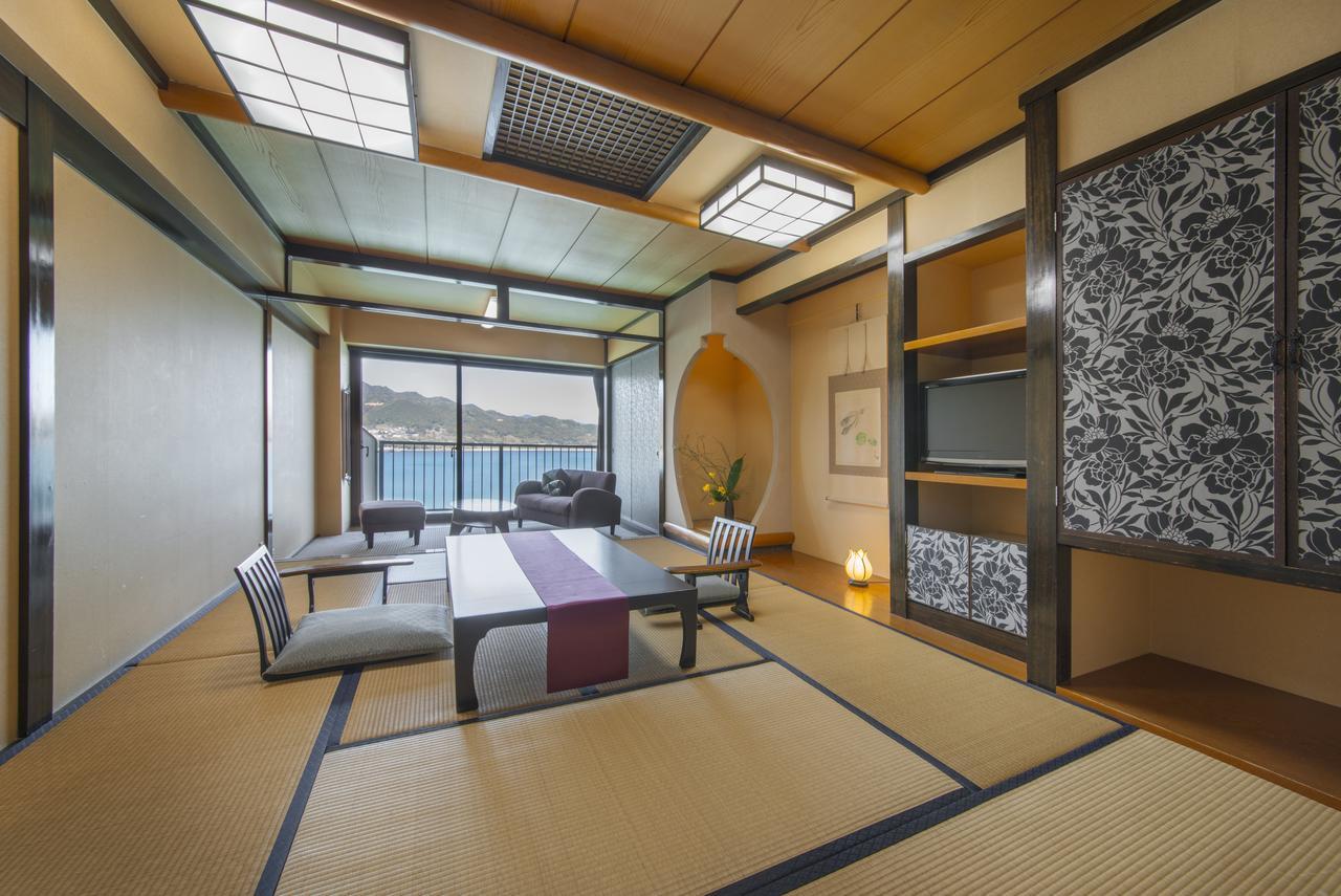 Katsuura Gyoen Hotel Nachikatsuura Eksteriør billede